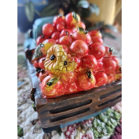 Decorative Fall vintage truck with pumpkins decoration - Picture 4 of 7